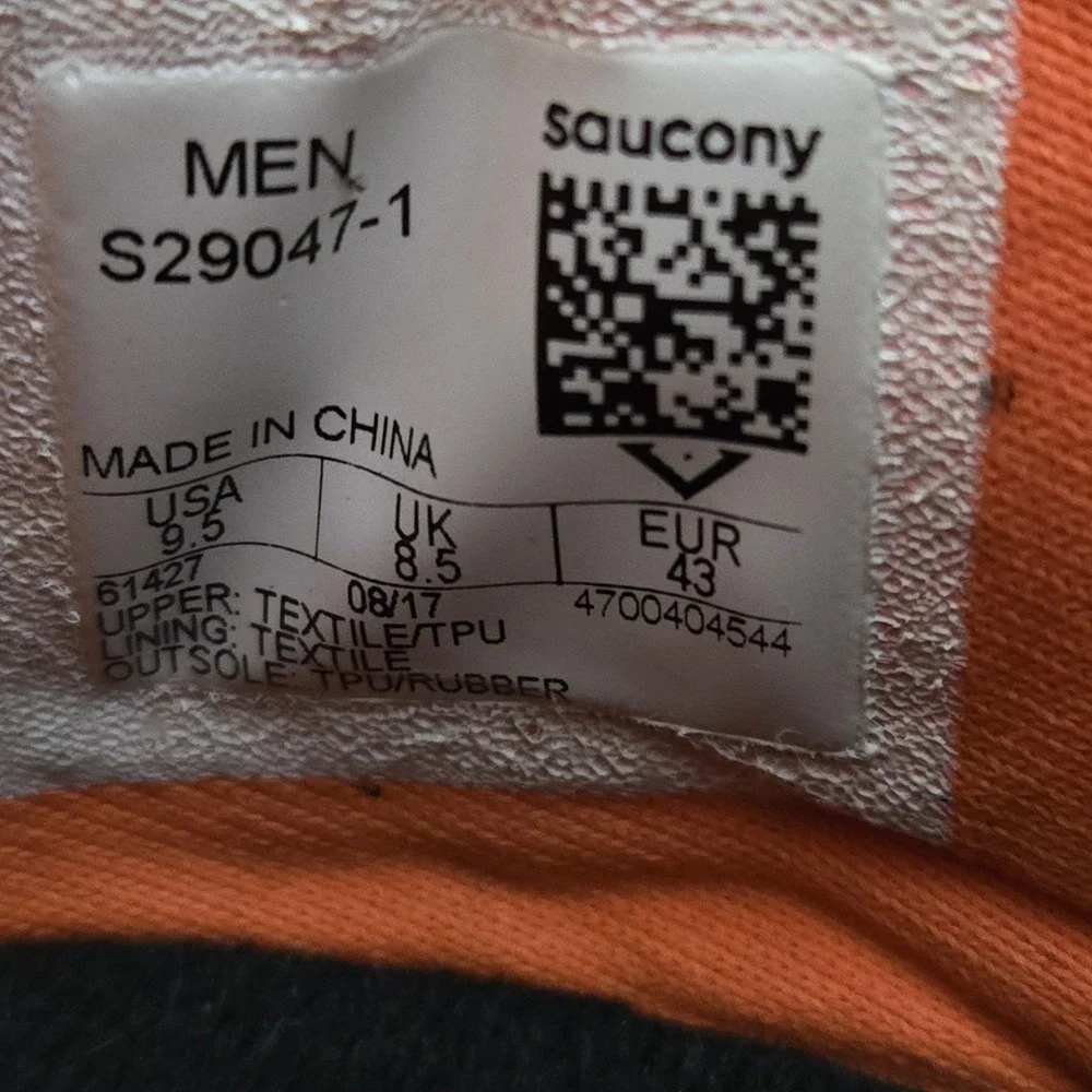 Saucony Racing Men's Size 9.5 Vendetta 2 Athletic Track Shoe Cleats Orange Mince